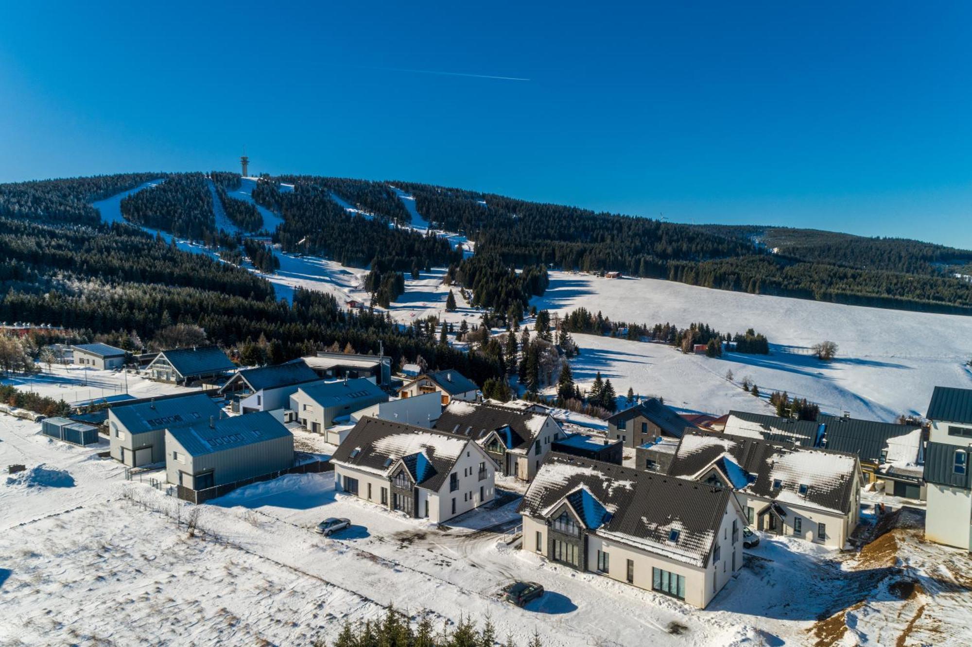 Mirabel Apartments Klinovec Loučná pod Klínovcem Buitenkant foto